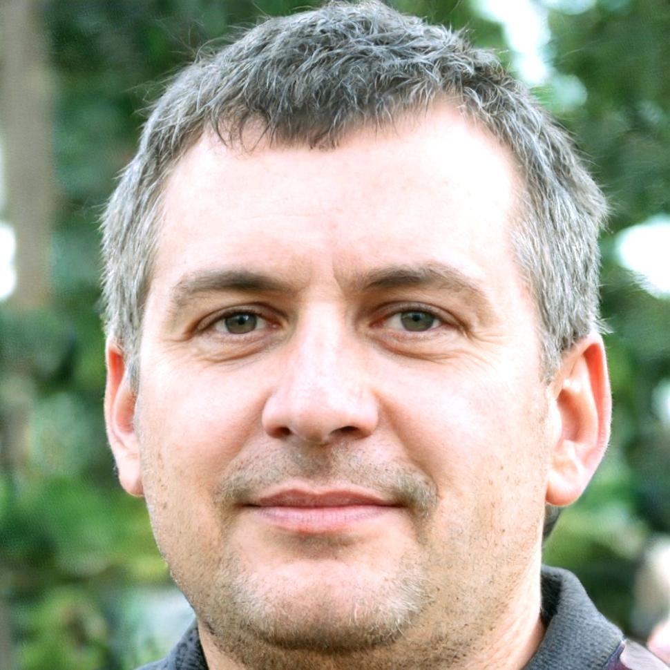 Portrait de Julien Debruyère, formateur en prévention de la fraude